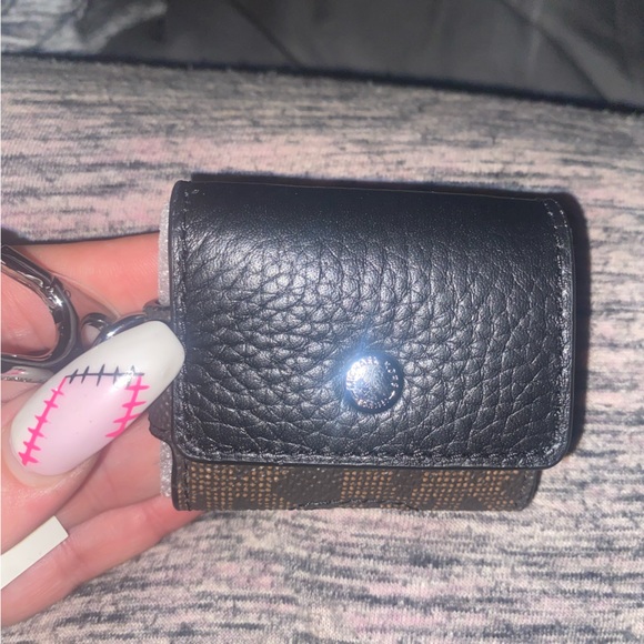 Authentic MK Earbud Case - Picture 5 of 7